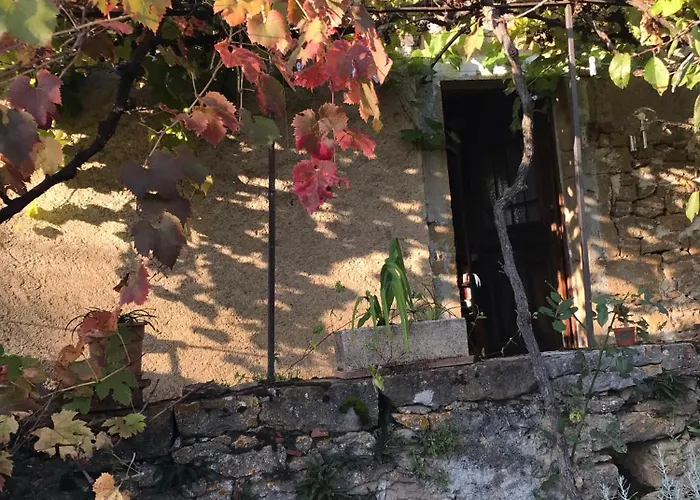 La Maison D Helene Alojamento de Acomodação e Pequeno-almoço *